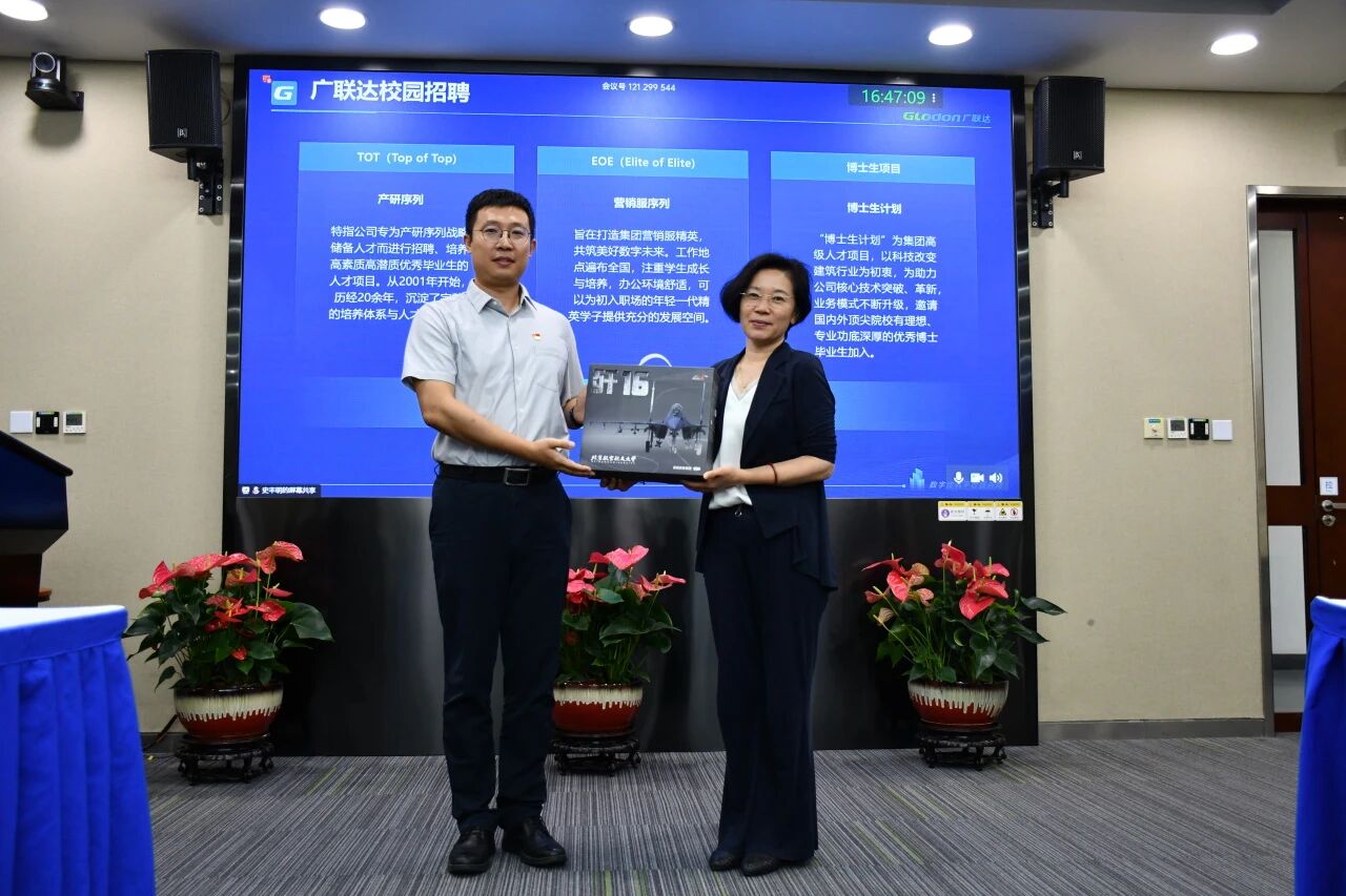 22963654cec15e06e1fba7431870691c